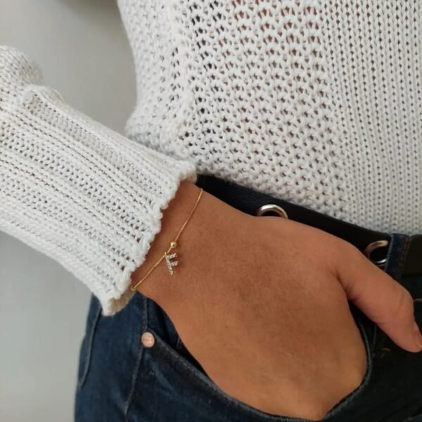 Pulseira Personalizada Letra Cravejada com Zircônias banhado a ouro 18k
